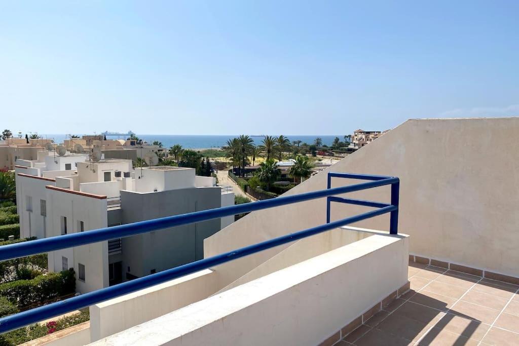 Atico Con Vistas Al Mar En Primera Linea De Playa Vera Ngoại thất bức ảnh