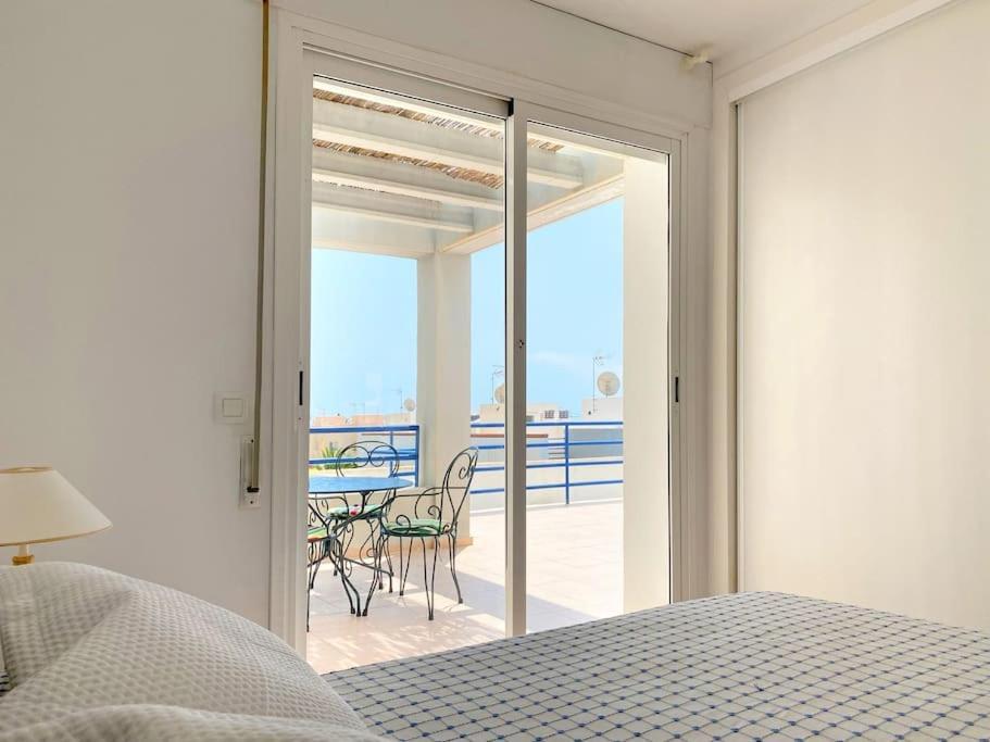 Atico Con Vistas Al Mar En Primera Linea De Playa Vera Ngoại thất bức ảnh